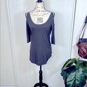 Moda International Scoop Neck Cold Shoulder Women's Top size Medium